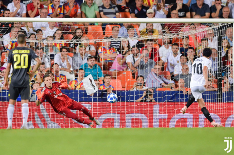 Blockchain in Football: How Crypto and The Digital Ledger are Modernising European Clubs